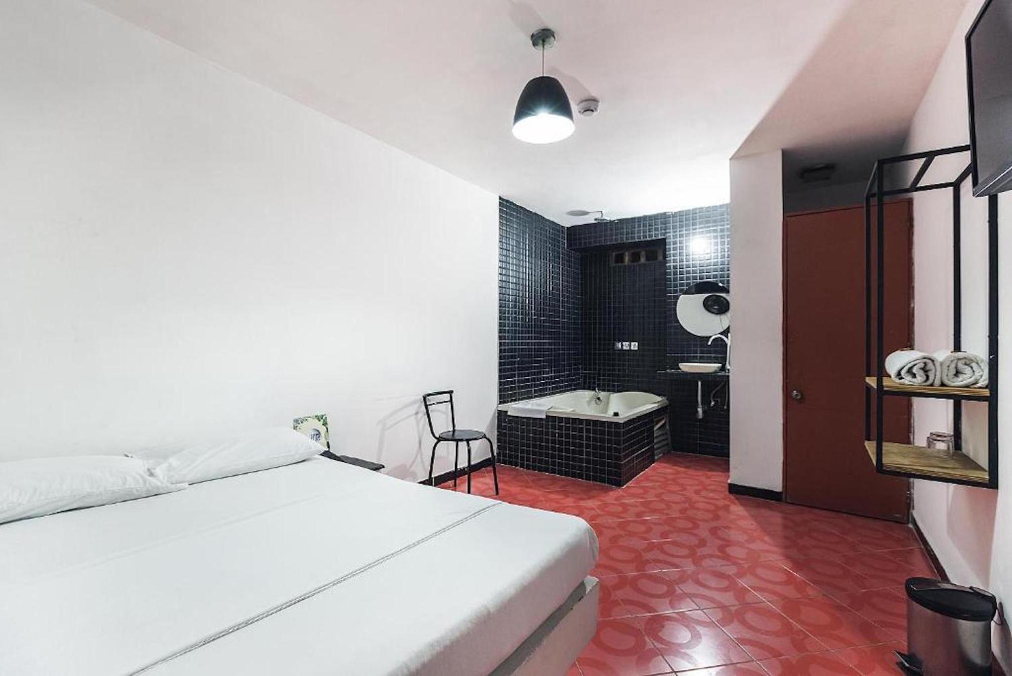 Green Hotel Natural Medellin Luaran gambar